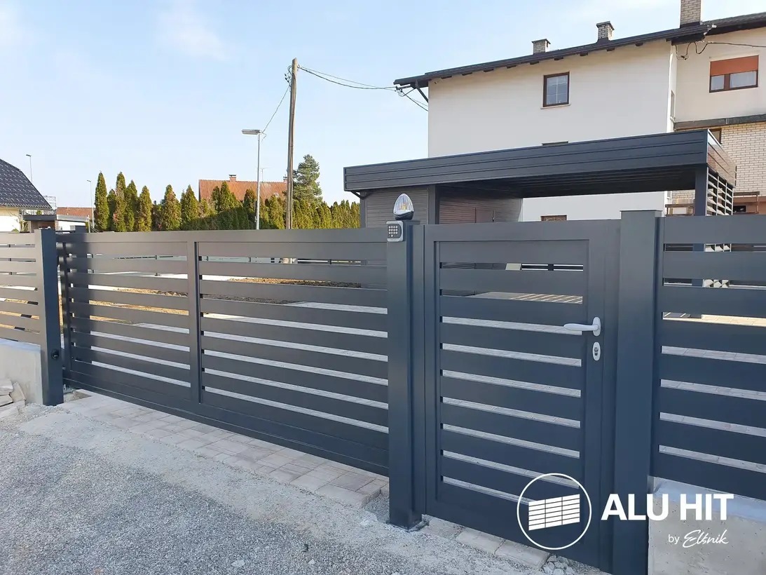 Drsna dvoriščna vrata