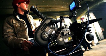 Odzivi na spot Moment like this, zanimiva predavanja in Razstur