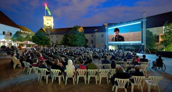 V 2011 Kinodvor ponovno presegel pričakovanja