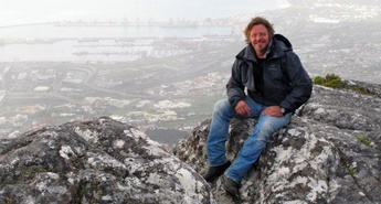 Skrajne meje in intervju z Josephom Abeytom iz serije Floridska obalna straža