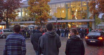 Dokumentarni film Smeti z okroglo mizo – prvi korak do družbe brez odpadkov