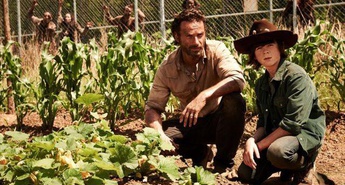 10. februarja prihajajo zadnji deli 4. sezone serije Živih mrtvecev