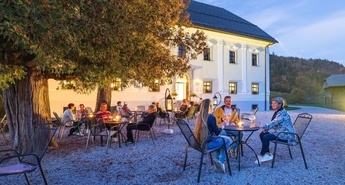 Filmski festival pod zvezdami na Dvorcu Visoko