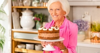 KUHAJMO ZA BLIŽNJE Z MARY BERRY