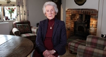 POKLON JUNAŠTVU IN POGUMU ŽENSK