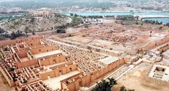 V DEŽELI MITOV IN LEGEND