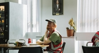 »Začne se z nečim veličastnim …«