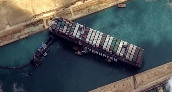 Na mrtvi točki v Sueškem prekopu