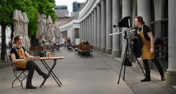 Naj živi kino! Naj živi žanrski film! Naj živi žanrski film v kinu!