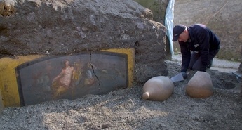 Viasat History v avgustu