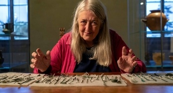 »Bi morali cesarji vzbujati tako sočutje kot zavist?«