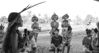 Slovenijo bo obiskala Alice Pataxó