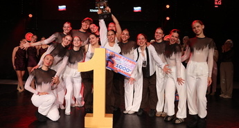 Dva dneva, en oder. Tisoče zgodb, ujetih v gib