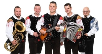 Ansambel OBČUTEK - Kot poročna pravljica