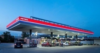 Neupravičeni očitki družbi Petrol glede oskrbe z gorivi