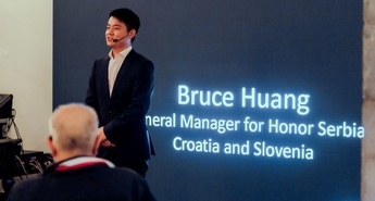 Intervju: Bruce Huang