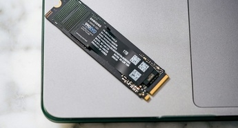 Diski SSD (Solid State Drives)