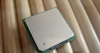 Intel predstavil nove procesorje in usmeritve pri izdelkih