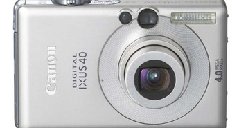 Internetna prodaja zabavne elektronike pred knjigami