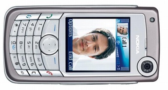 Dve vgrajeni kameri za učinkovitejše klice v omrežju 3G