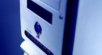 Prvi računalnik XC Cube z naborom čipov i945G Express in s podporo za 64 bitov