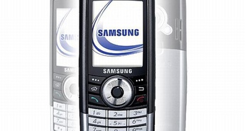Samsungov mobilni telefon z 8 GB