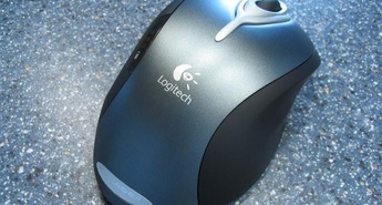 10.000 ponarejenih računalniških mišk uničenih z valjarjem