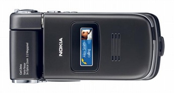 Digitalna kamera in multimedijski računalnik v enem