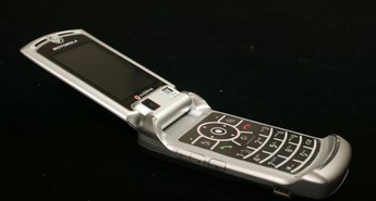 Motorola potrebuje naslednika telefona RAZR