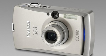 Digital IXUS WIRELESS z razširjenimi možnostmi izmenjave