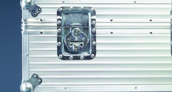 Aluminijasti oklep za najdražjo fotografsko opremo