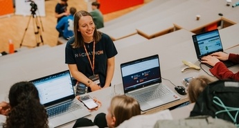 Arnesov superračunalniški HackathON 