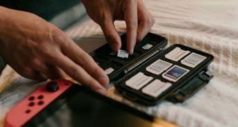 Igranje iger na poti