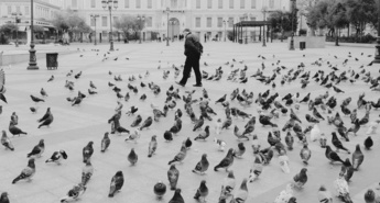 Kako ujeti popolne fotografije brez množice turistov?