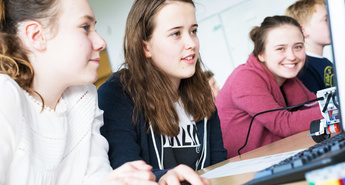 Nakupovalna mrzlica ob začetku šolskega leta