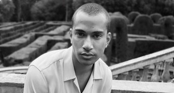 HONOR 200 in HONOR 200 Pro 