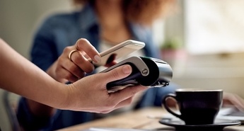 Prvič – plačevanje s telefonom je enostavno 