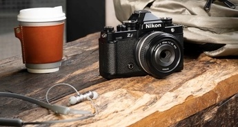 Novi Nikon Z f