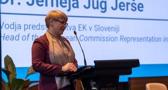 Slovenska tovarna umetne inteligence