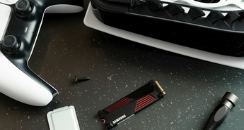 Kako zamenjati trdi disk pri konzoli PS5 Pro?