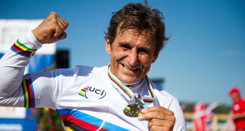 Alessandro Zanardi osvojil naslov svetovnega prvaka na cestni dirki UCI para kolesarskega cestnega svetovnega prvenstva 2015
