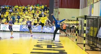 Ob polnih tribunah do pete zaporedne zmage