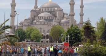 Renault F1 Roadshow v Carigradu