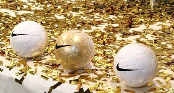 Podpis pogodbe med podjetjem Nike in Nogometno zvezo Slovenije (NZS) o sponzorstvu