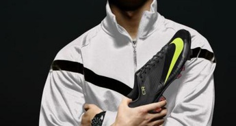 Nike navdušuje s svojo izpopolnjeno tehnologijo nogometnih čevljev