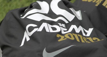 MED NAJBOLJŠIMI NOGOMETAŠI TUDI SLOVENEC DEZSO GERENCSER