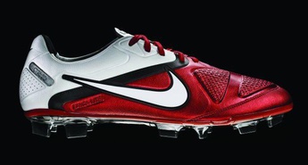 Oblikovani za igralca, ki si želi mojstrskega nadzora na igrišču