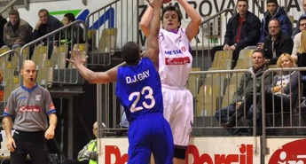 Pridite na košarko v Dvorano Tabor