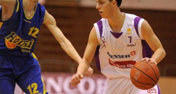 Podaljšali pogodbe s Pelkom, Gavrićem, Cejem in Šarkinovićem