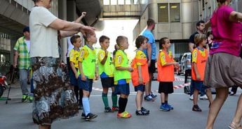 SIMBIOZA TOKRAT ZDRUŽUJE Z GIBANJEM